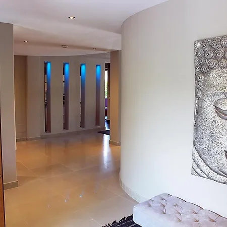Tranquila Luxury 6 Bedroom In *